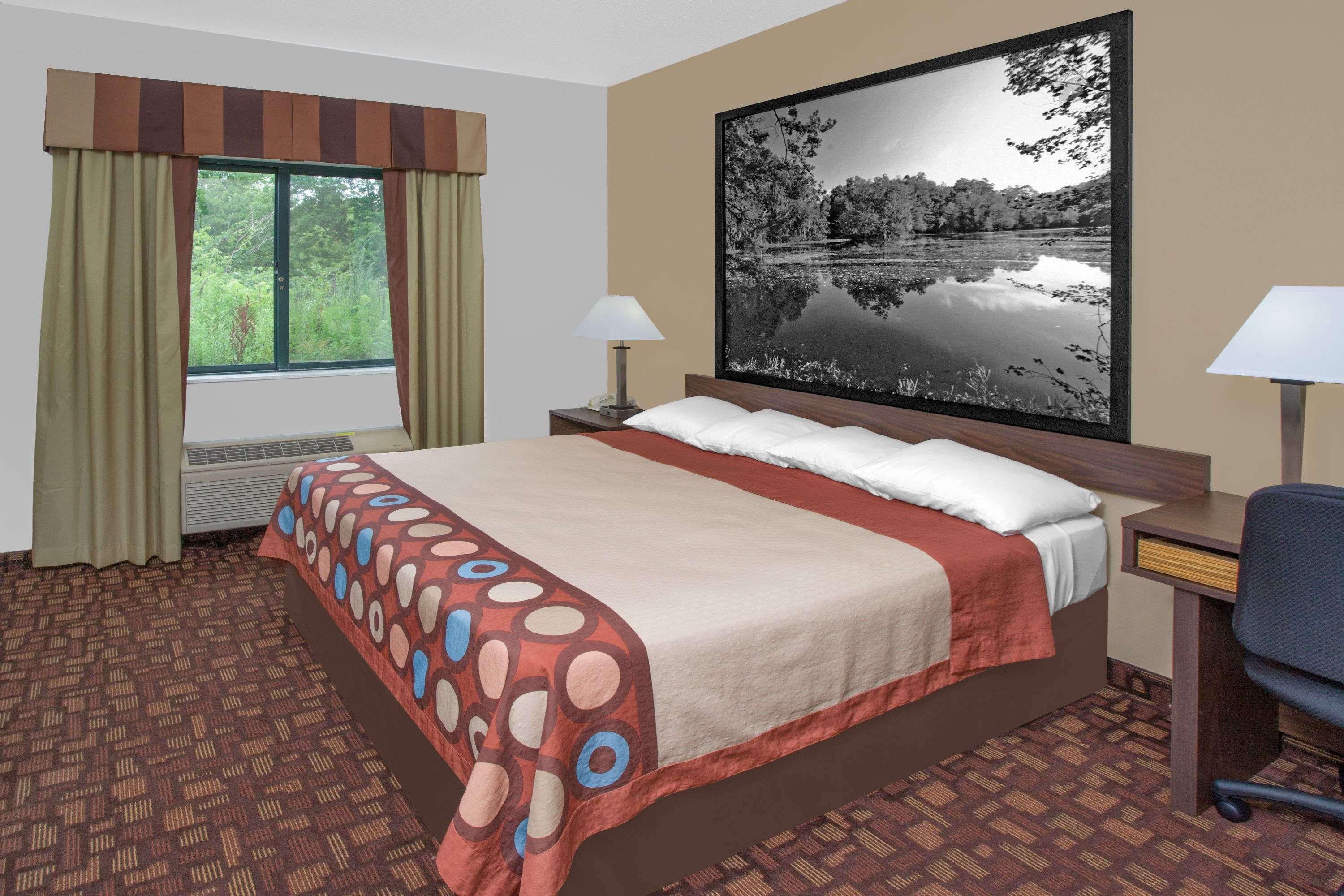 Super 8 By Wyndham Three Rivers מראה חיצוני תמונה